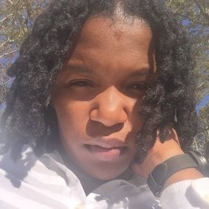 Meet your Posher, Shaniqua